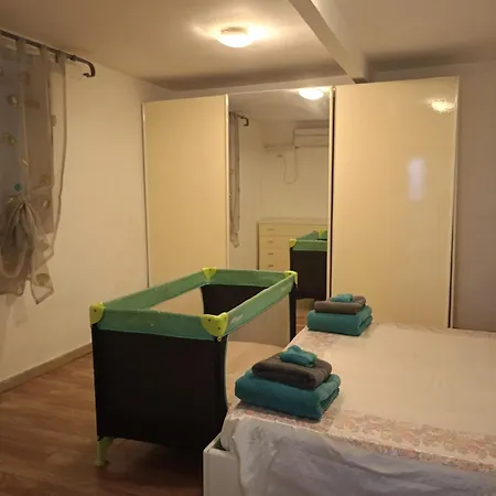 La Casa Sul Farfa 公寓